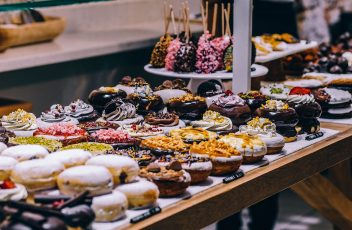 abundance-baked-bakery-crop