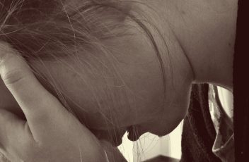 woman-1006100_1280
